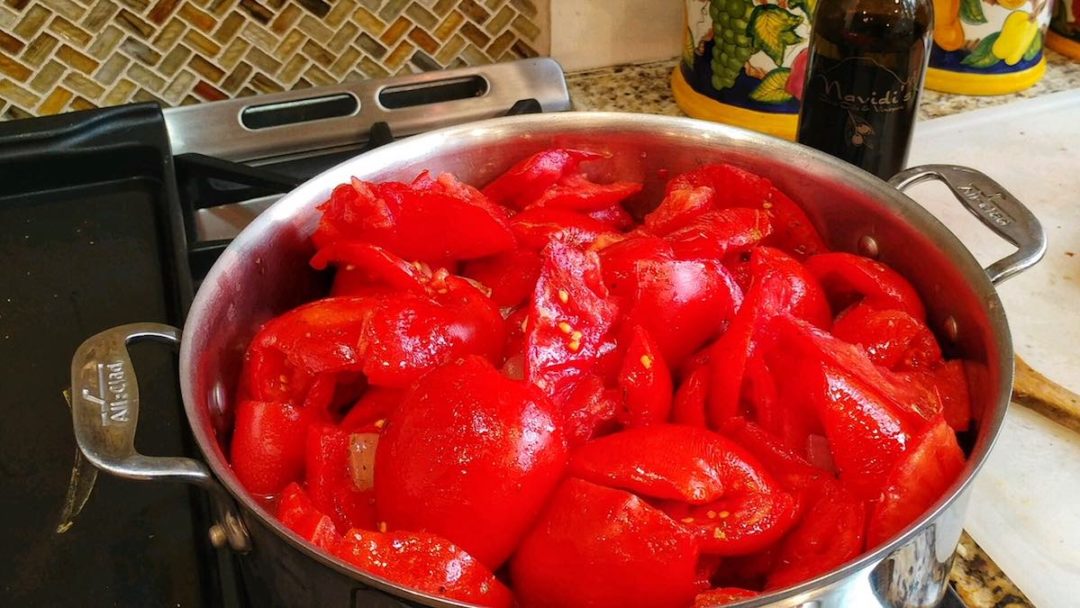 Tomato Sauce Recipe with Fresh Tomatoes (No Peeling Required!) Marie