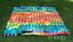 A vibrant temperature quilt created by A Quilting Sheep.