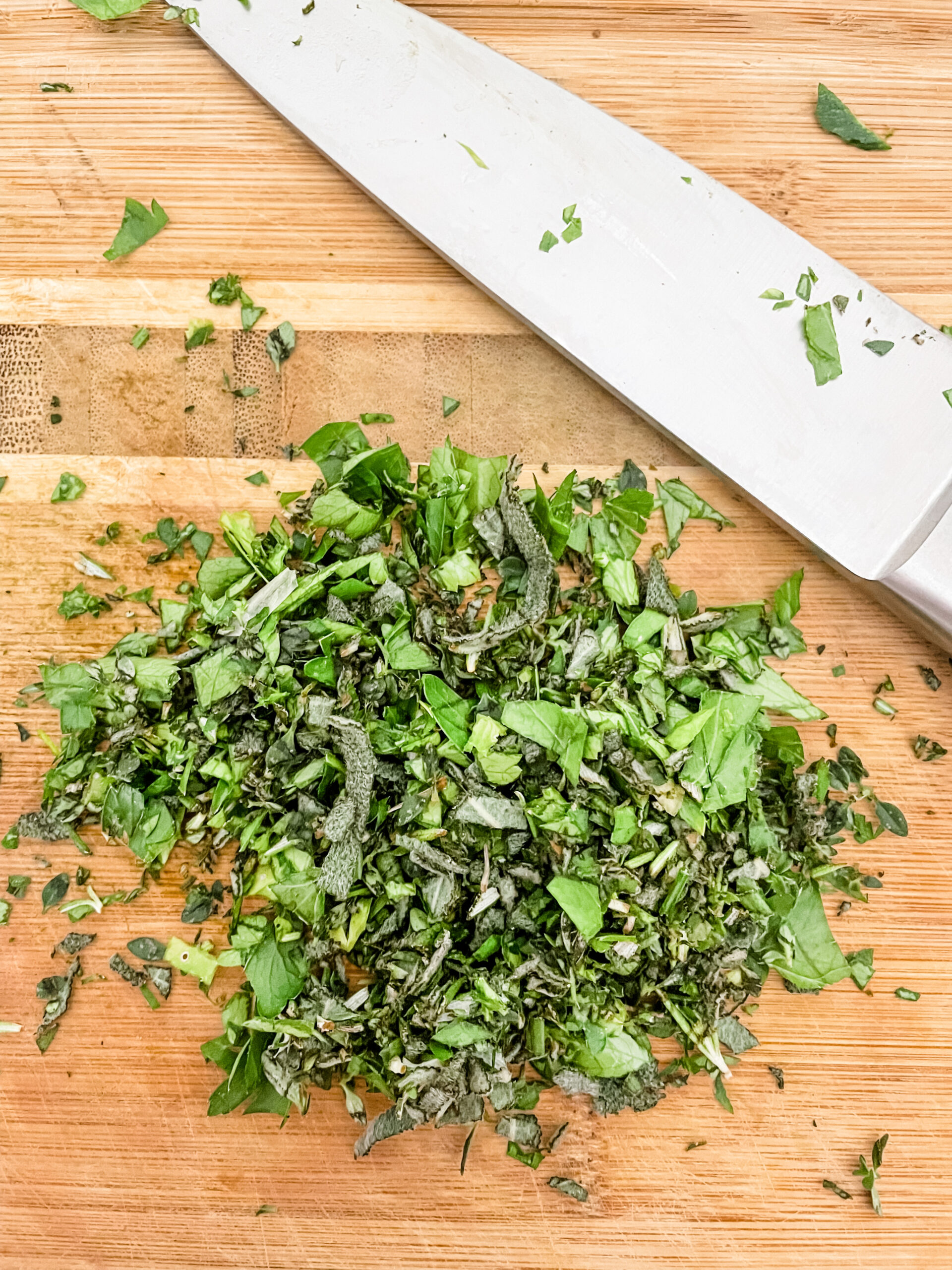 The finely chopped herbs