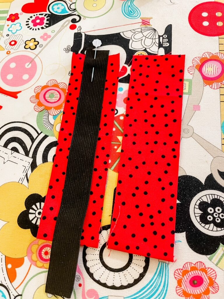 SOULArt #DIYPencilPouch DIY Standing Pencil Pouch, Best out of Waste, Reuse  Fabric Scraps 