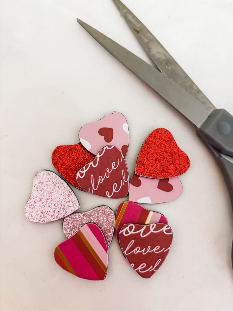 The finished Valentine Heart Magnets