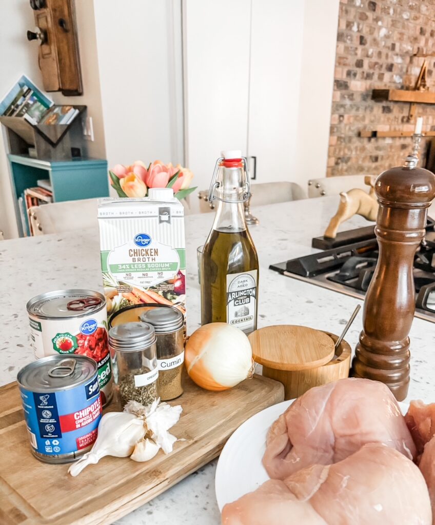 The ingredients for the Slow Cooker Chicken Tinga 