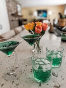 The vodka stingers cocktail and mocktail