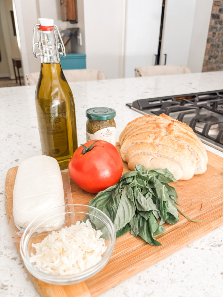The ingredients for the Summer Tomato Recipes Grilled Caprese Sandwich recipe