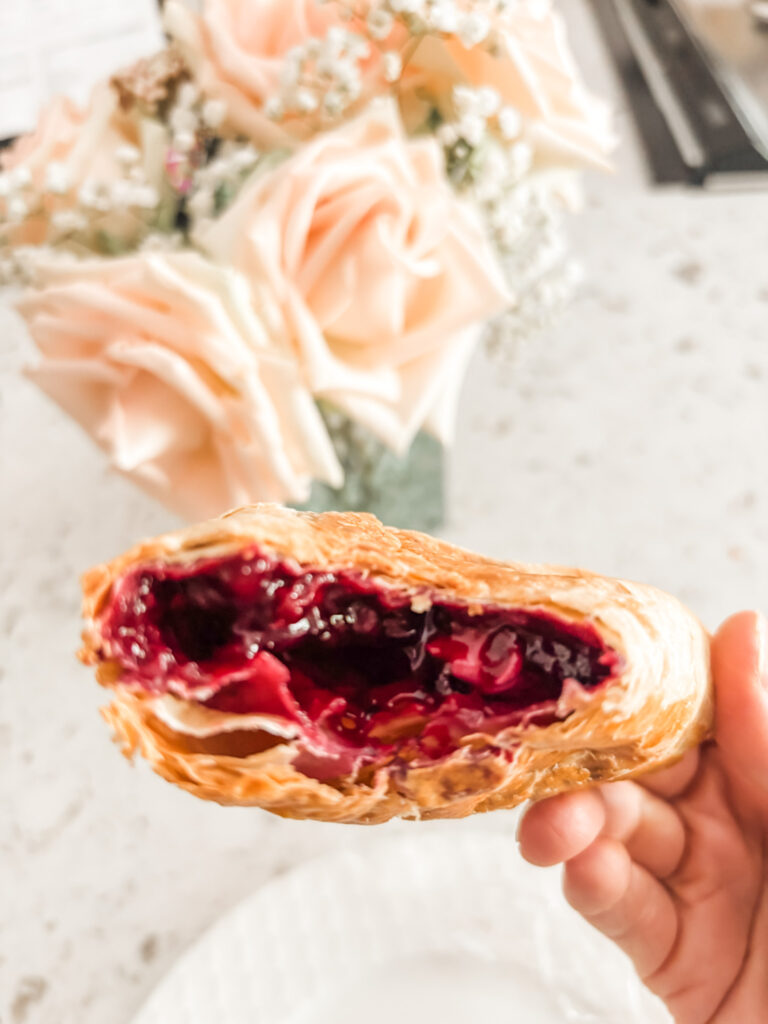 The finished puff pastry blackberry turnovers