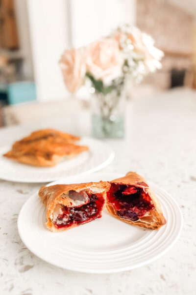 The finished puff pastry blackberry turnovers